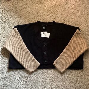 NWT Forever 21 Cropped Sweater